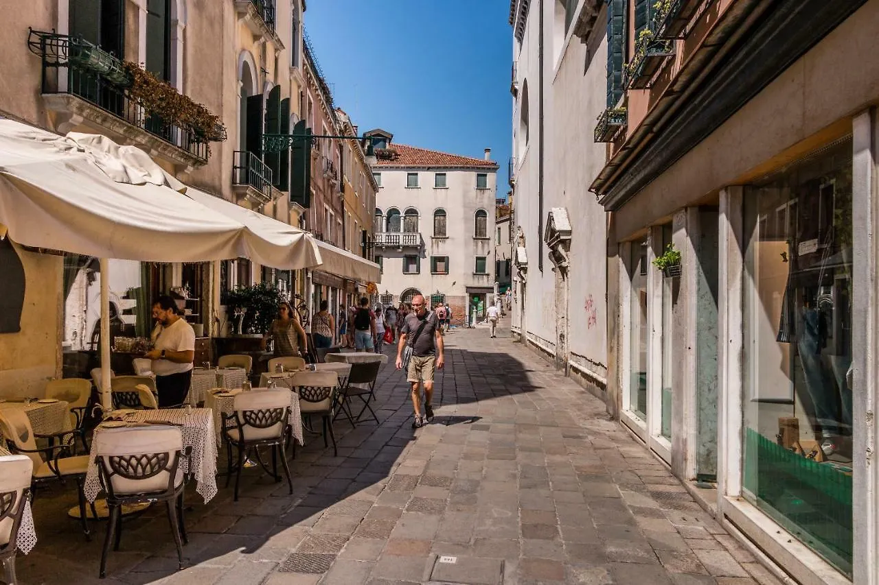 Apartment Bragora 3524 Between San Marco And Biennale Venice